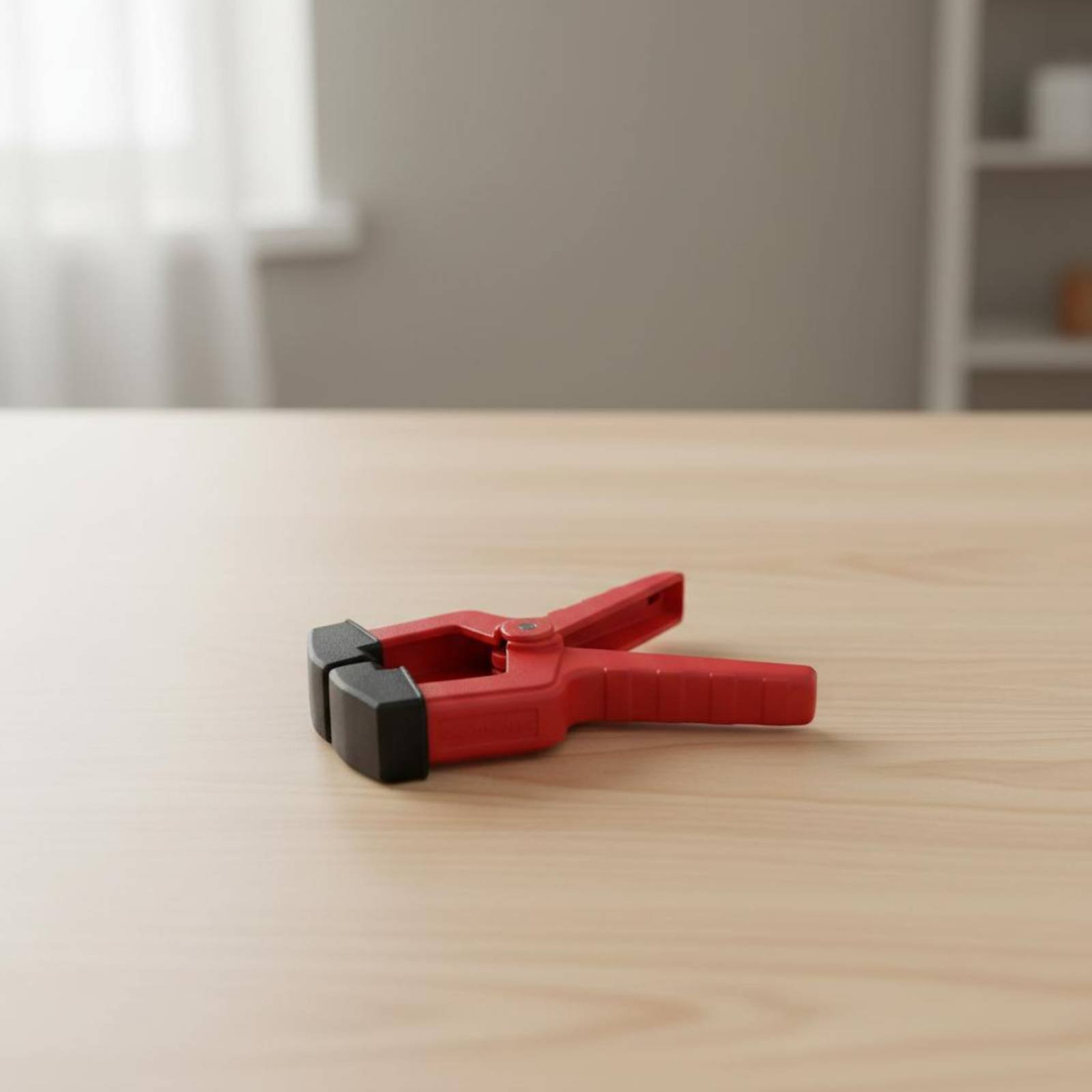 Grampo Triangular Vermelho de  - Tools For Woodworking Workshop avaliação e preço